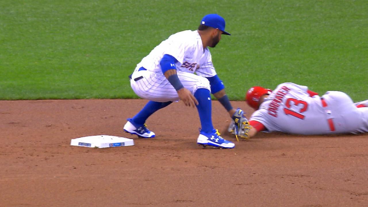 Pina gets Carpenter at second