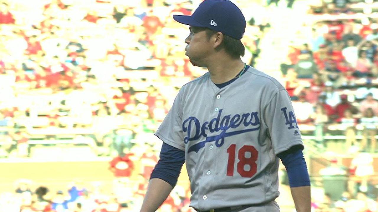Maeda escapes a jam in the 2nd