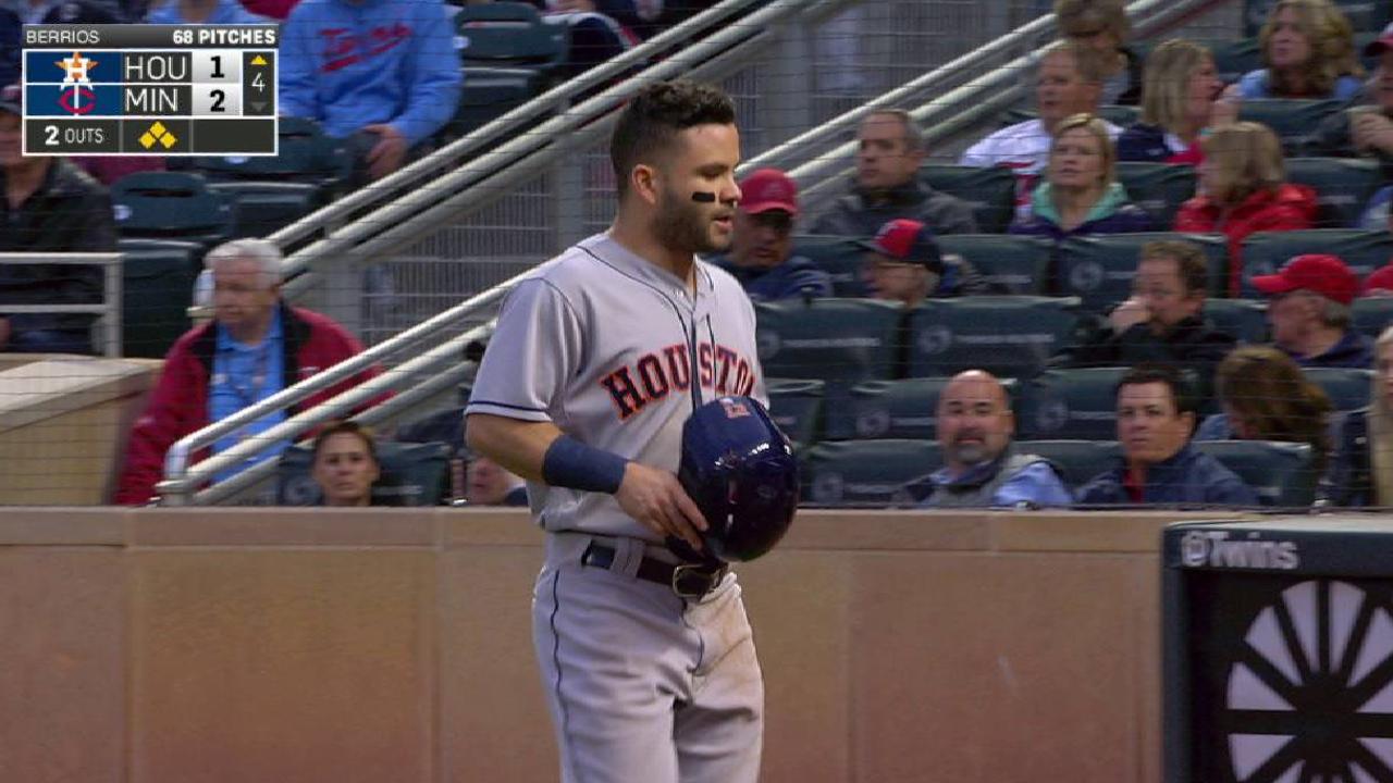 Altuve scores on double play