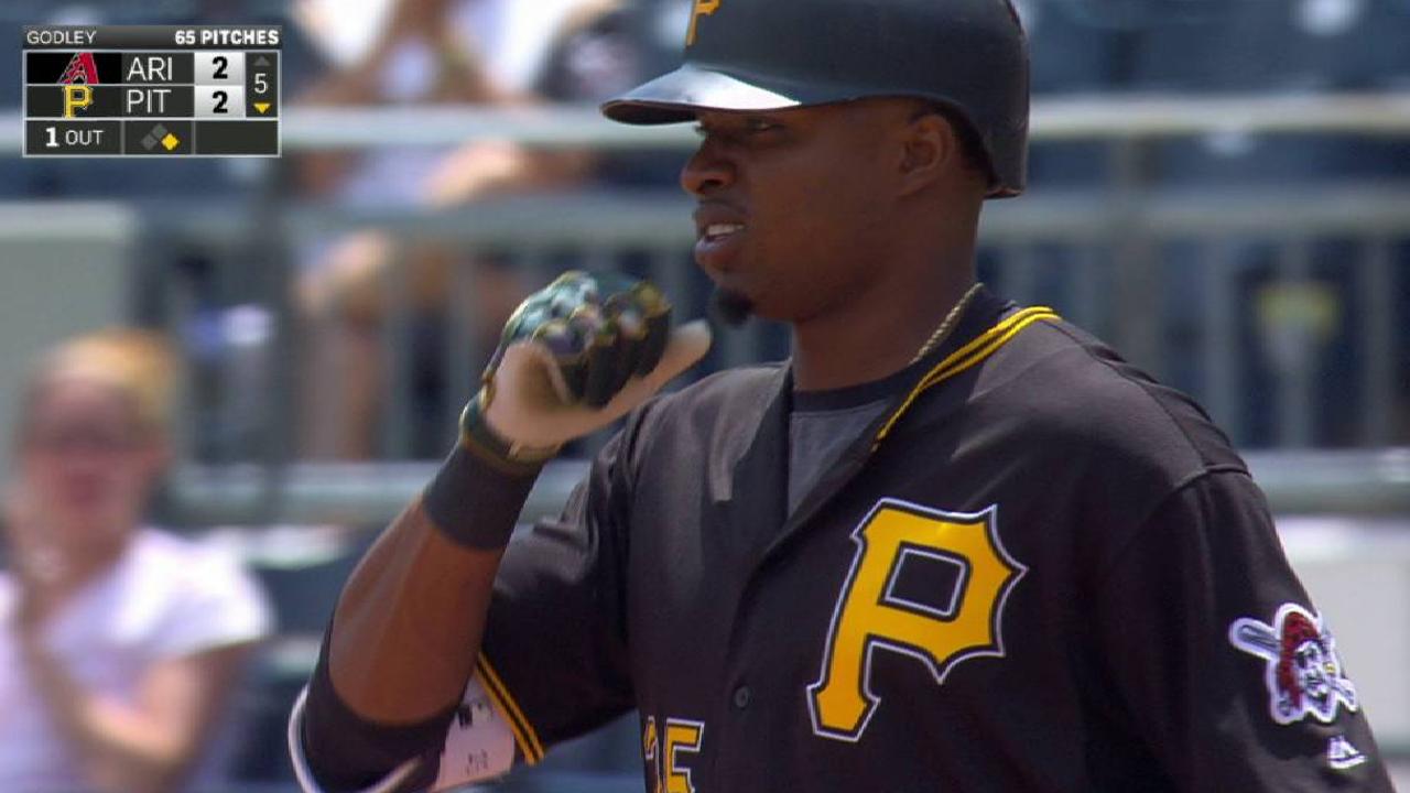Piratas batallan pero sufren derrota en extrainnings contra D-backs