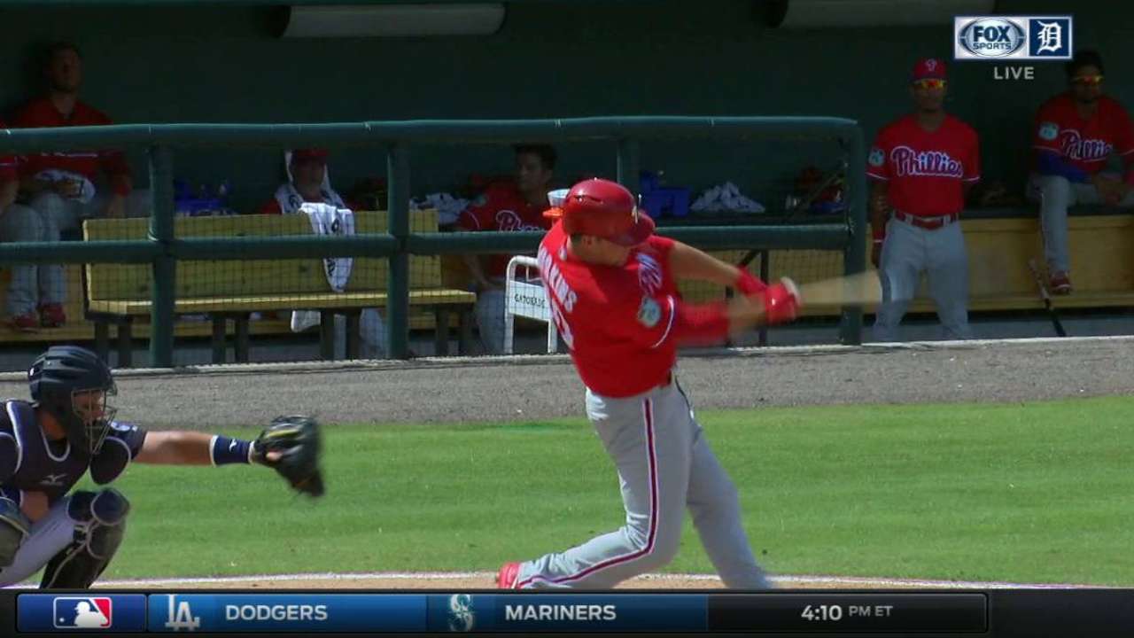 Hoskins' solo homer in the 6th