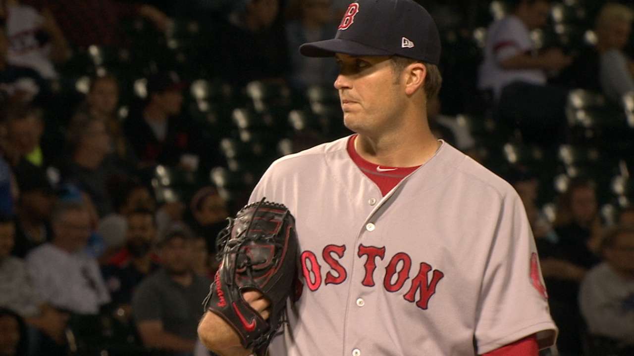 Pomeranz fans 8 to give Boston series win