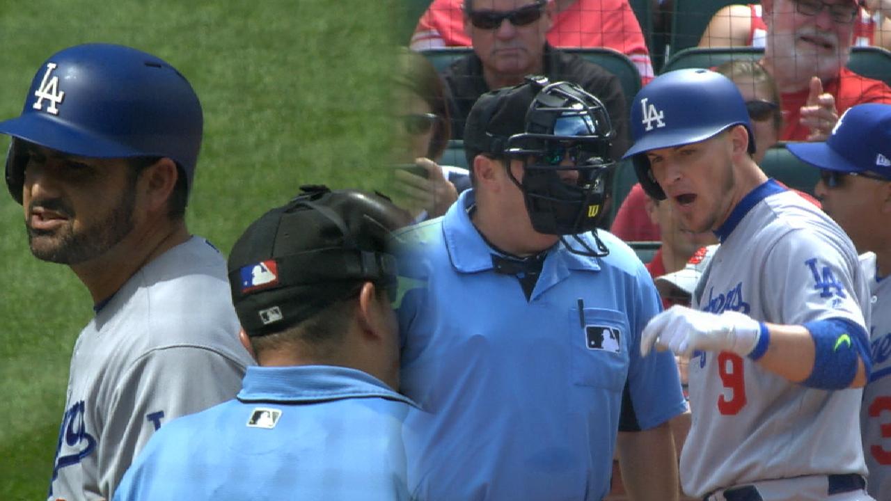 Gonzalez, Grandal get tossed