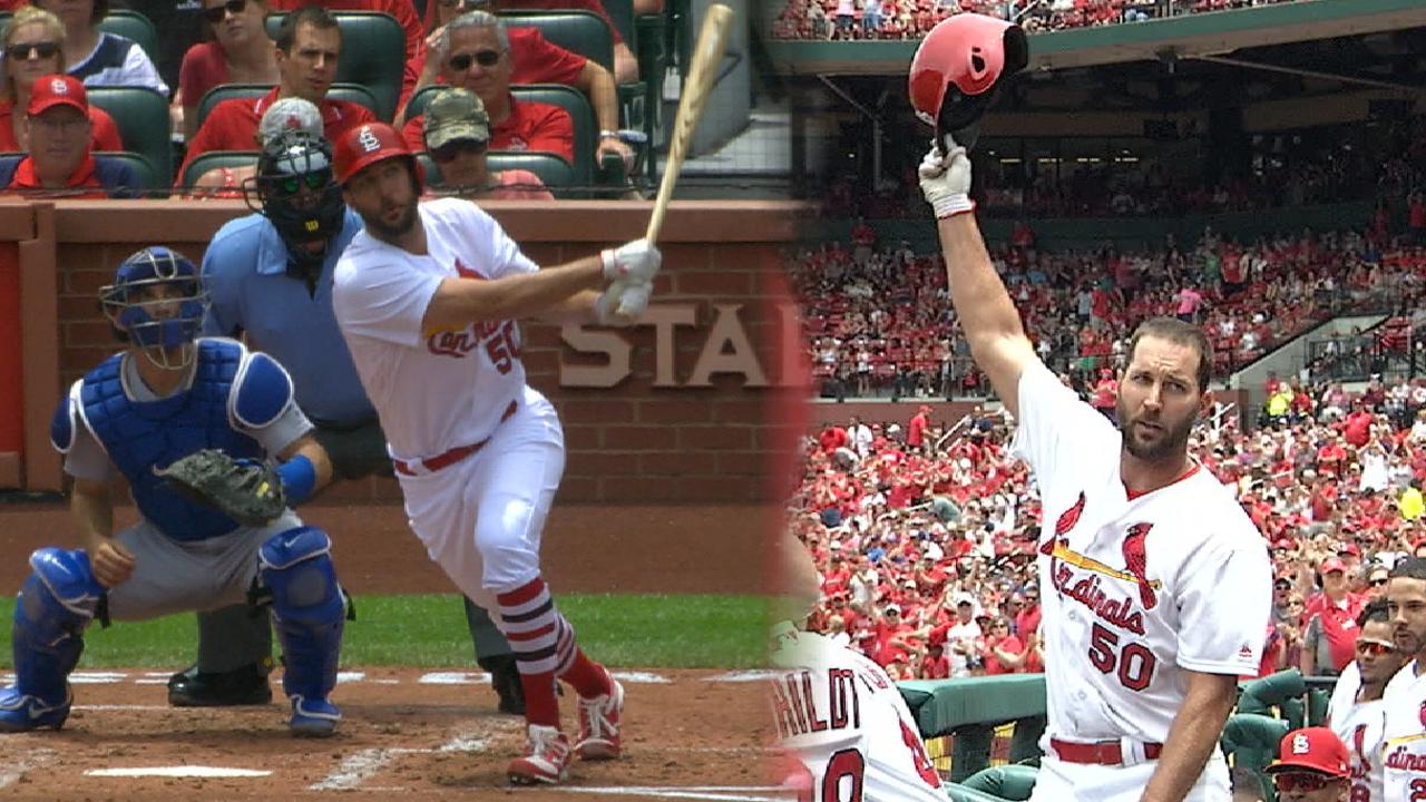 Cards blank Dodgers behind Waino's arm, bat