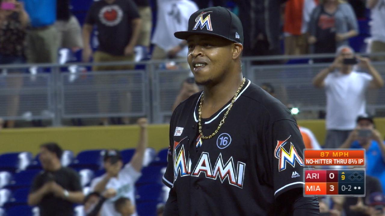 Volquez logra no hitter