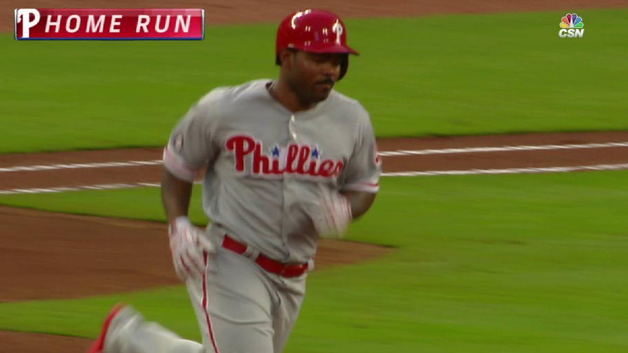 Behind Nola, Phils stretch win streak to 4