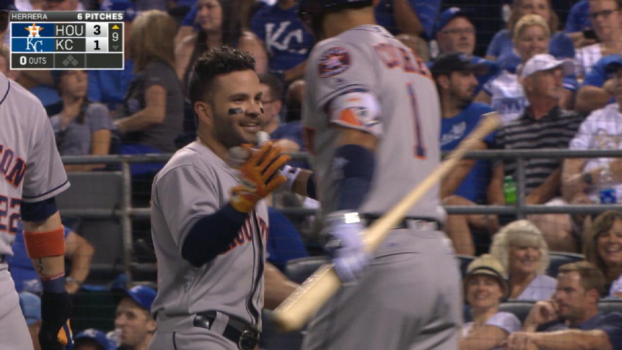 Con rally en la 9na Astros sentencian la victoria ante los Reales