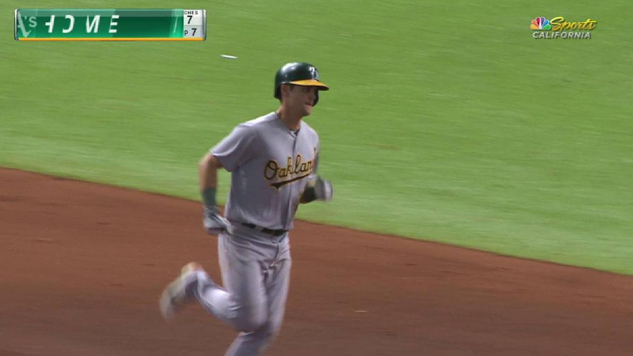Pinder's two-run homer
