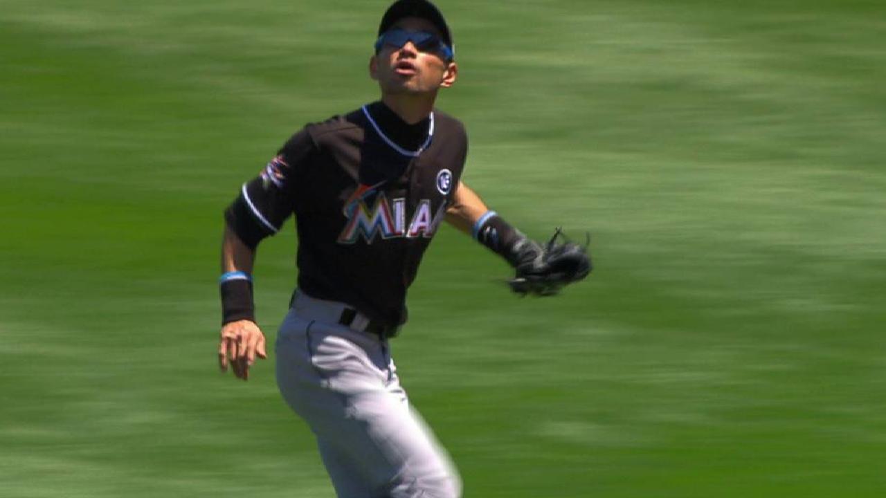Ichiro's leaping catch