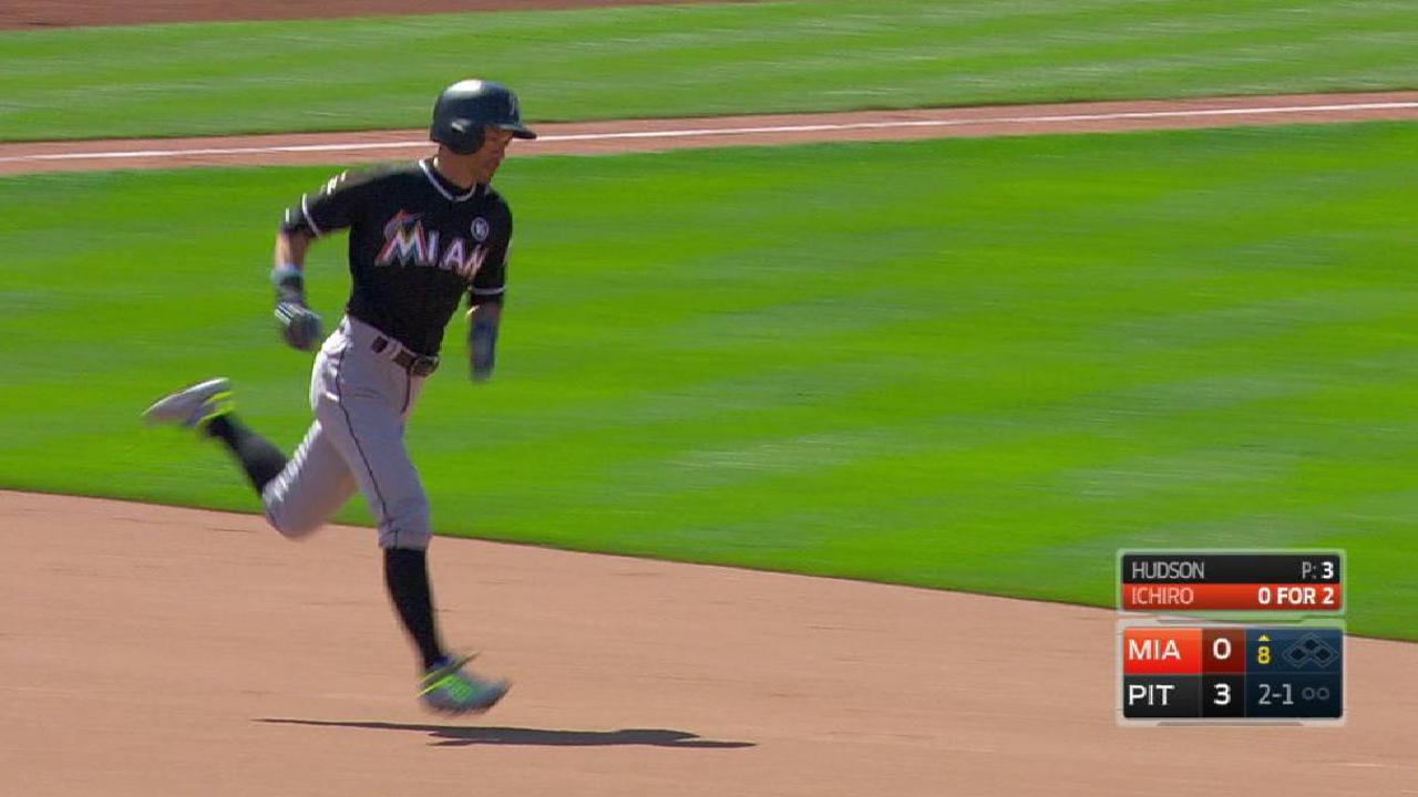 Ichiro's solo home run