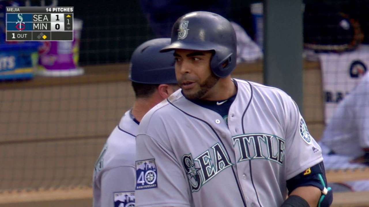 Poder de Nelson Cruz catapulta a los Marineros sobre Mellizos