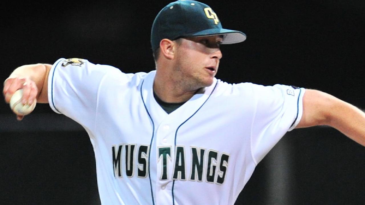 Cubs focus on arms, intangibles in 2017 Draft