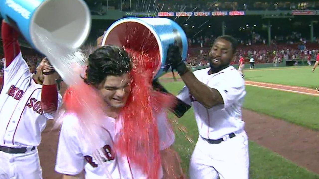 Benintendi on the walk-off win