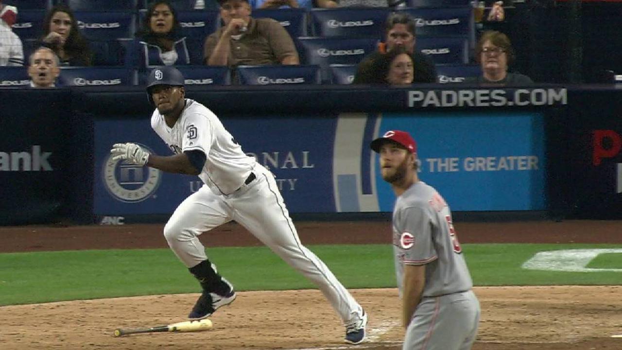 Franchy Cordero sacude dos jonrones en triunfo de Padres vs. Rojos