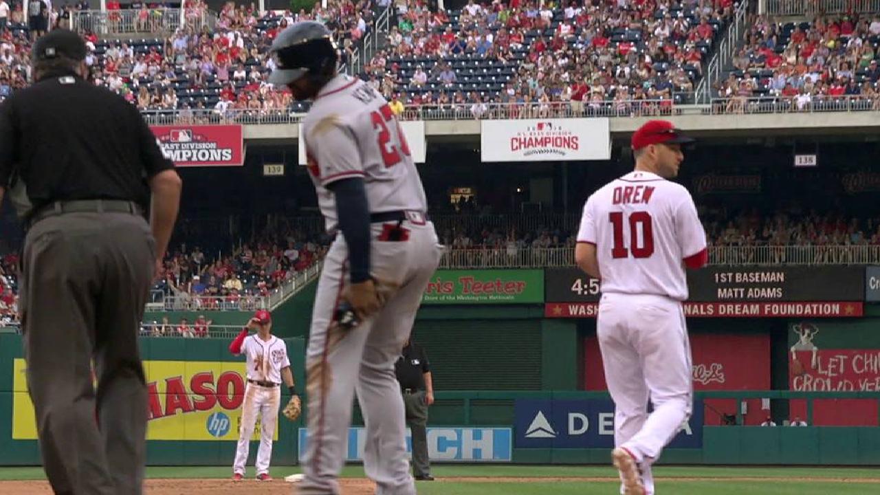 Kemp exits with injury