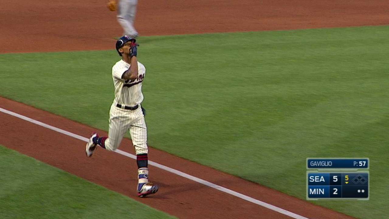 Trio of homers not enough vs. Mariners