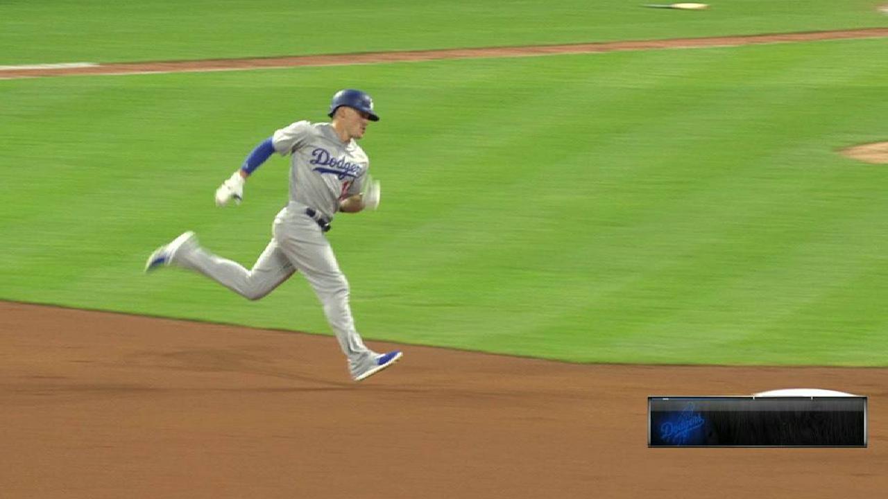 Dodgers sorprenden a Indios con jonrón de Enrique Hernández en el 8vo