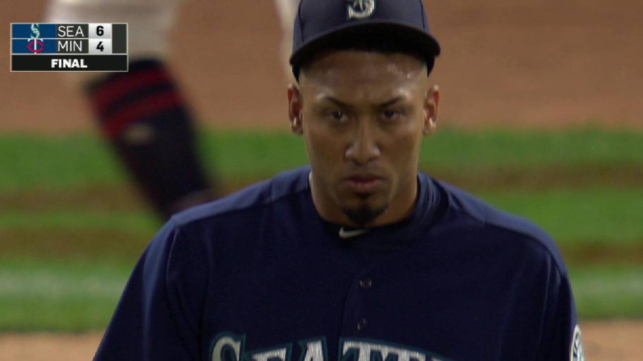 Diaz's 11th save