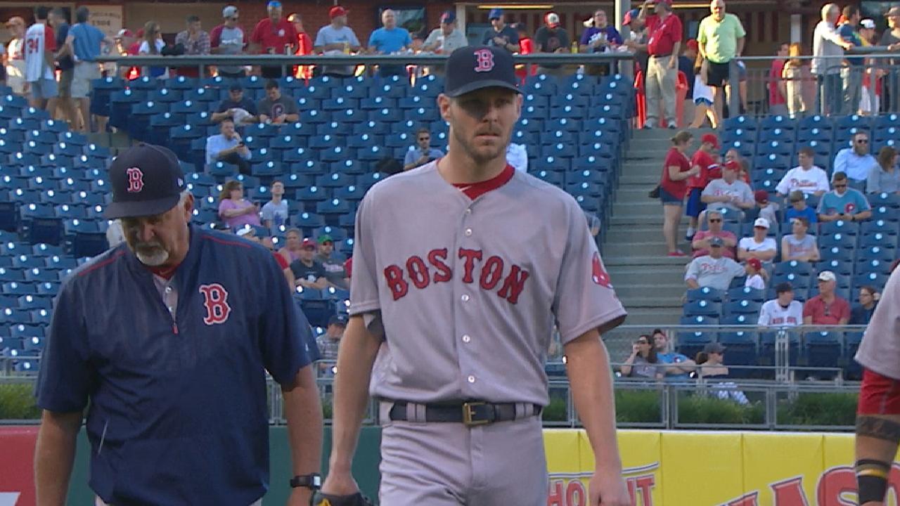 Sale dominates Phils over eight