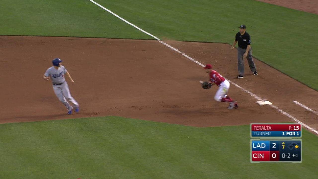 Peralta picks off Seager