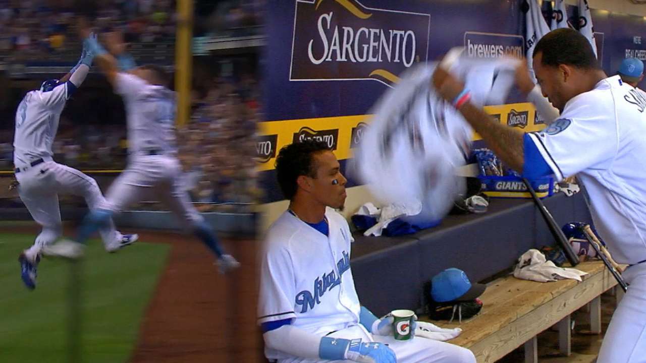 Arcia hits inside-the-park homer vs. Padres