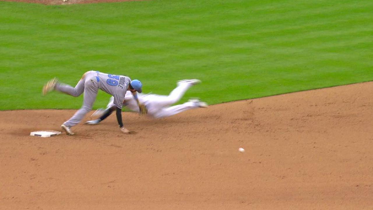 Inciarte reaches first on FC