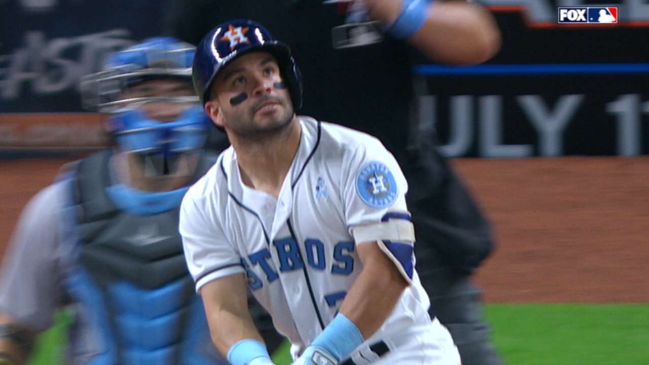 Altuve, Beltrán conducen victoria de los Astros sobre Medias Rojas