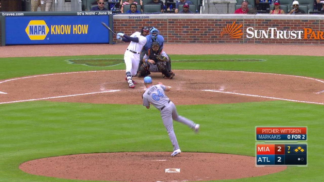 Markakis' two-run single