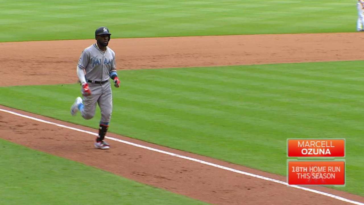Ozuna homers, but Marlins lose on walk-off