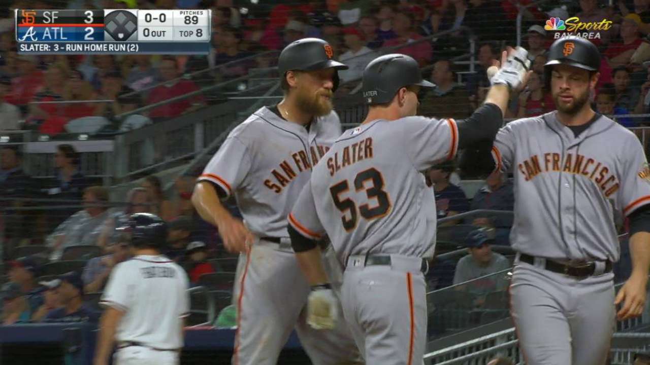 Jonrón de Slater guía triunfo de Gigantes sobre Bravos