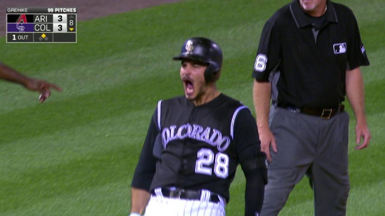 Triple de Arenado corona remontada de Rockies contra D-backs