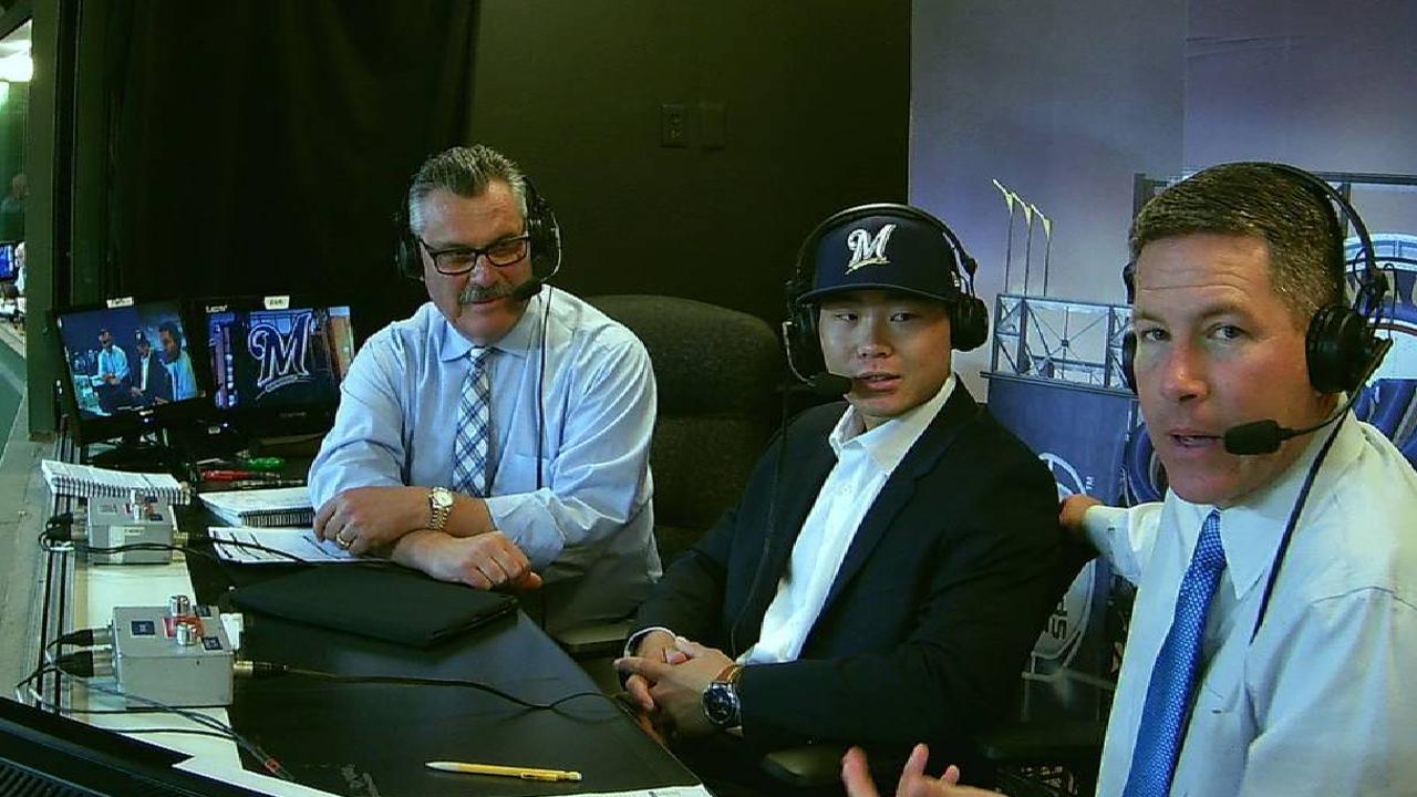 Top pick Hiura signs, won't need surgery