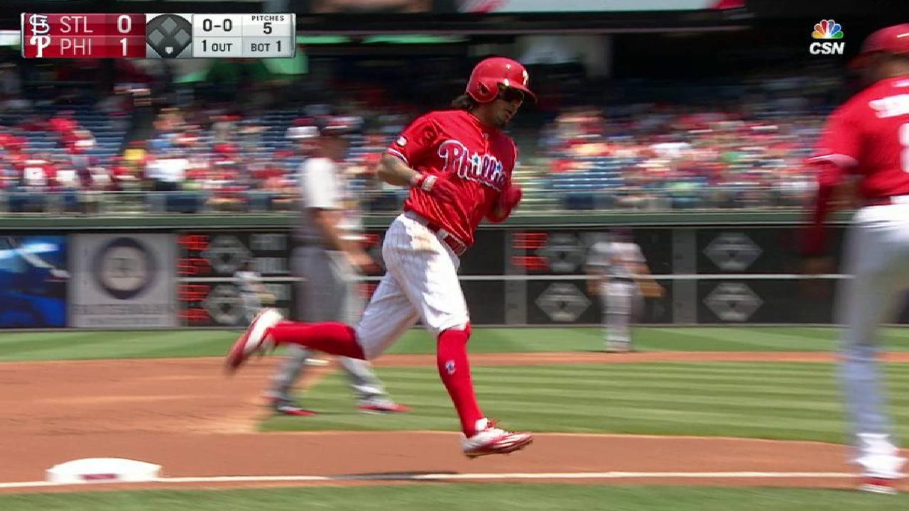Galvis y Joseph comandan triunfo de Filis sobre Cardenales