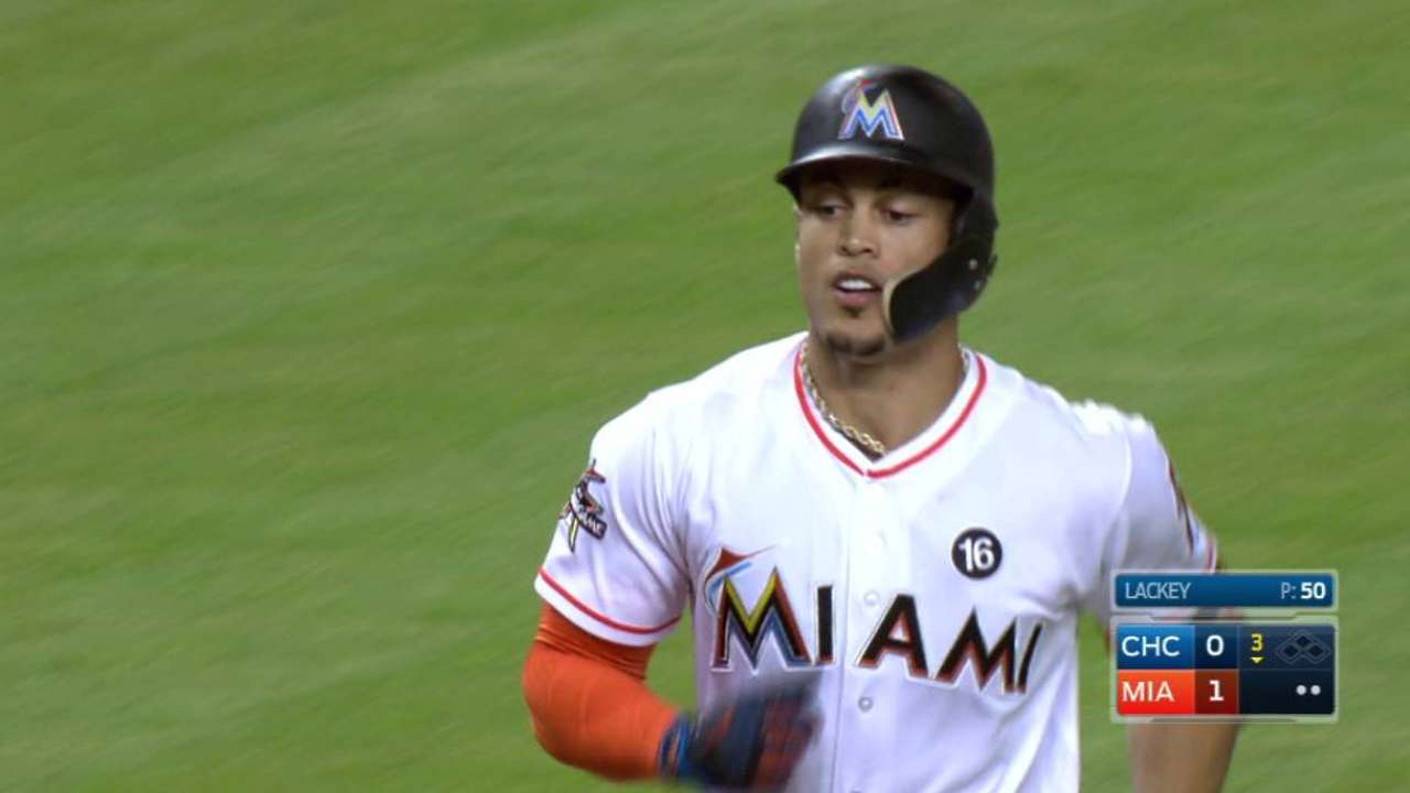 Stanton, Ureña lucen en blanqueada de Marlins sobre los Cachorros