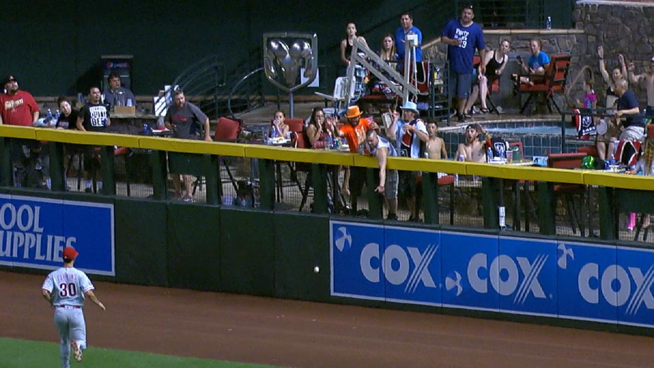 Ofensiva de D-backs remonta para igualar la serie vs. Filis