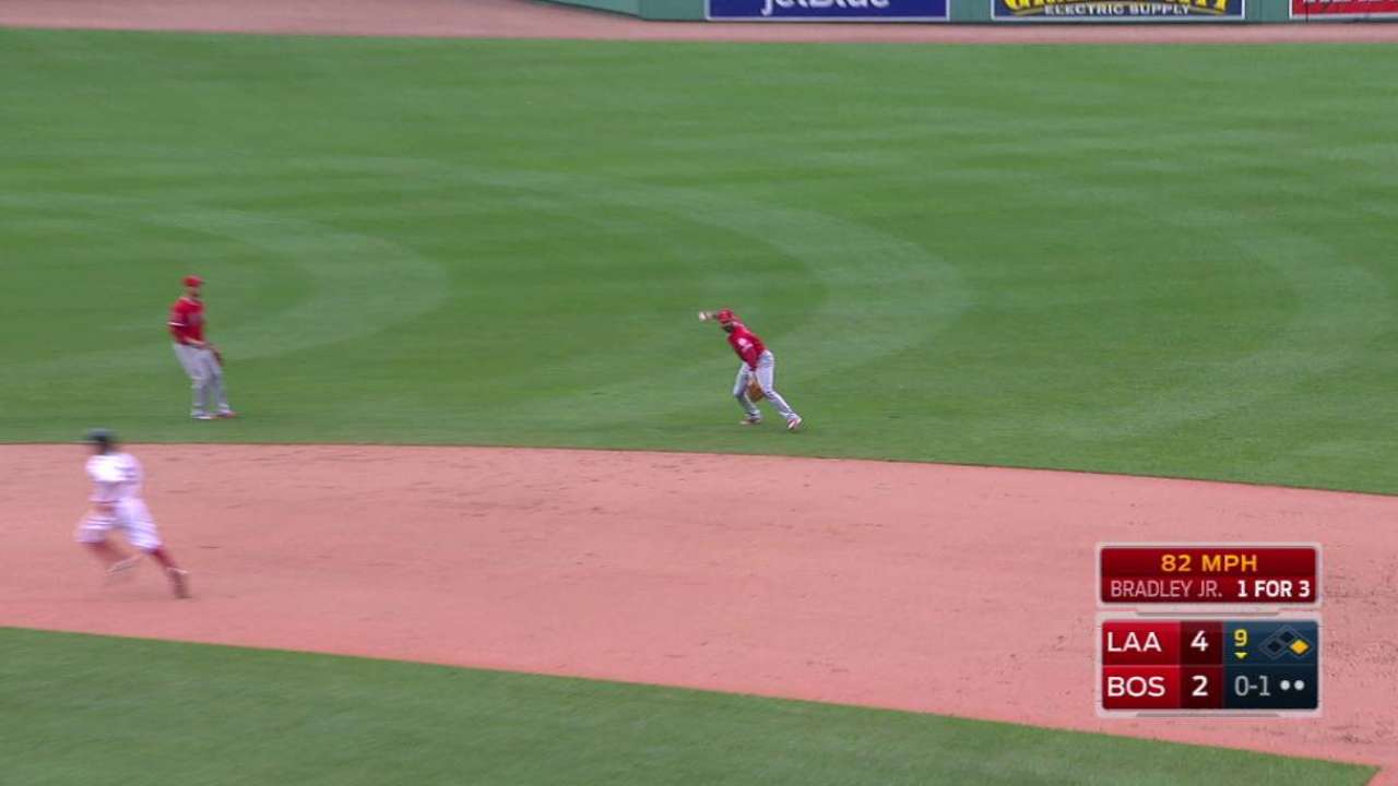 Angelinos salen de Boston con la serie en mano