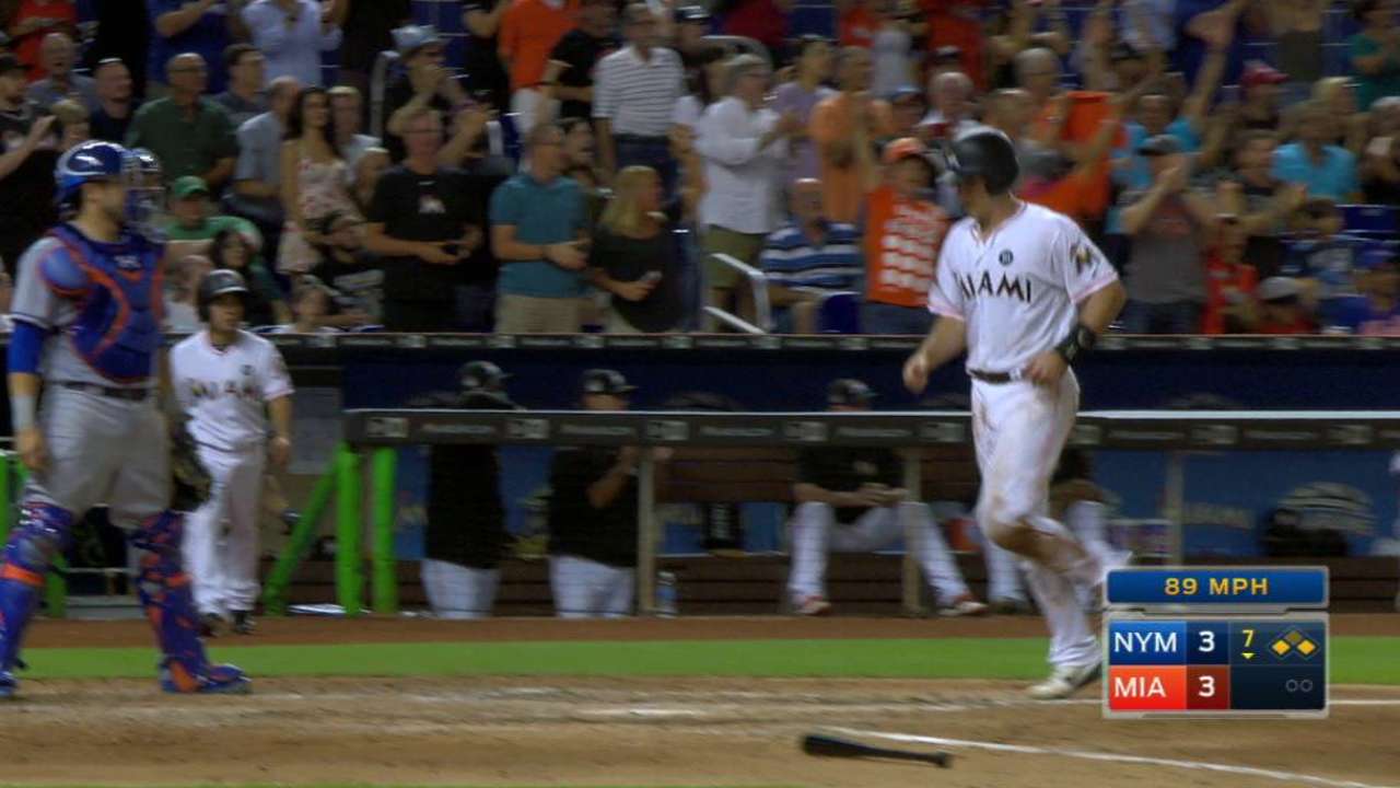 Hit de Ichiro clave en triunfo de Marlins sobre Mets