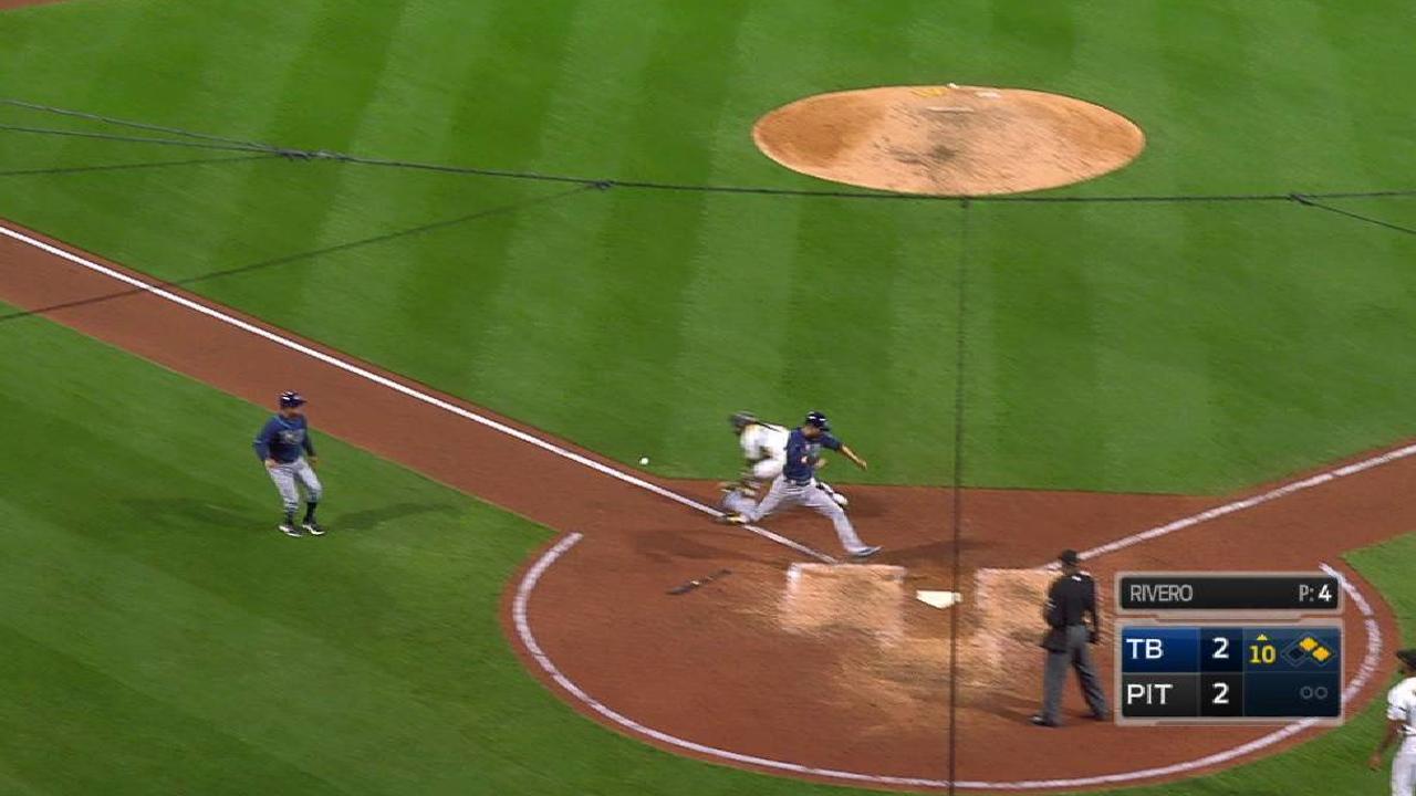 Error de Freese en la 10ma dio victoria a Rays sobre Piratas