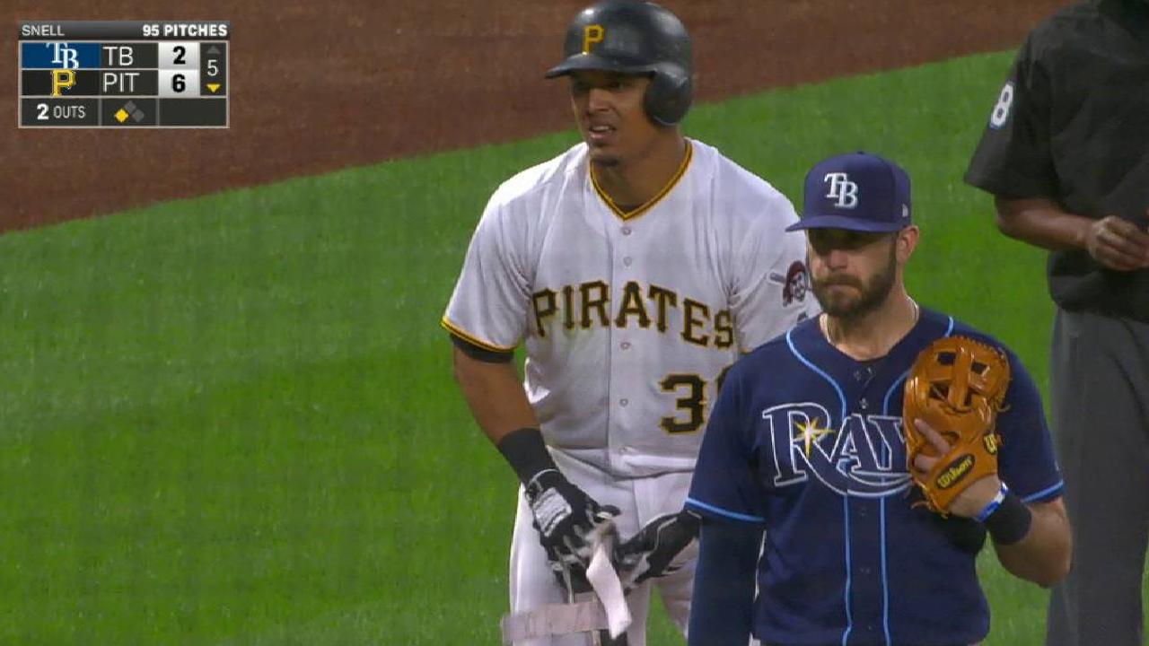 Piratas doblegan a Rays con ataque tempranero