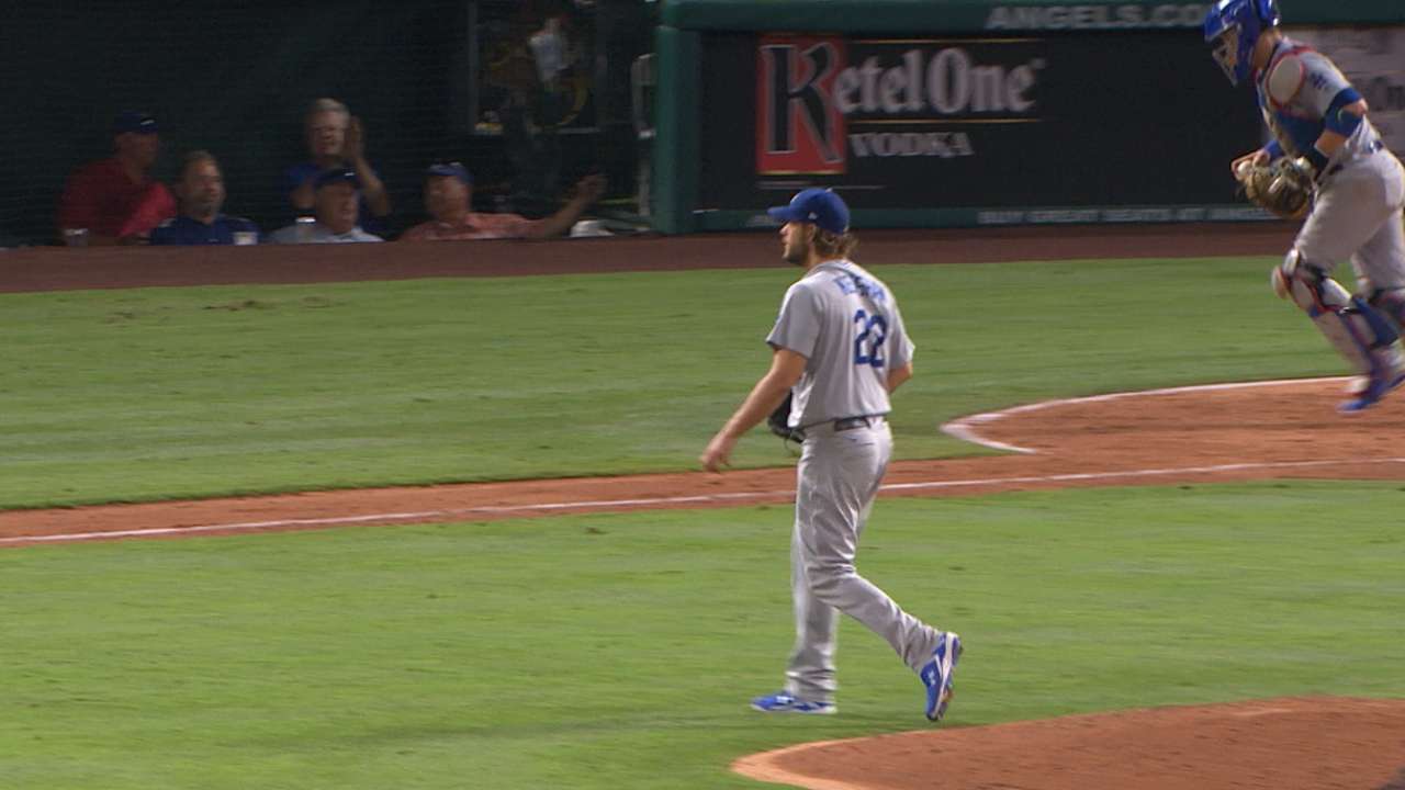 Ker-show! Puig flip breaks tie, backs ace