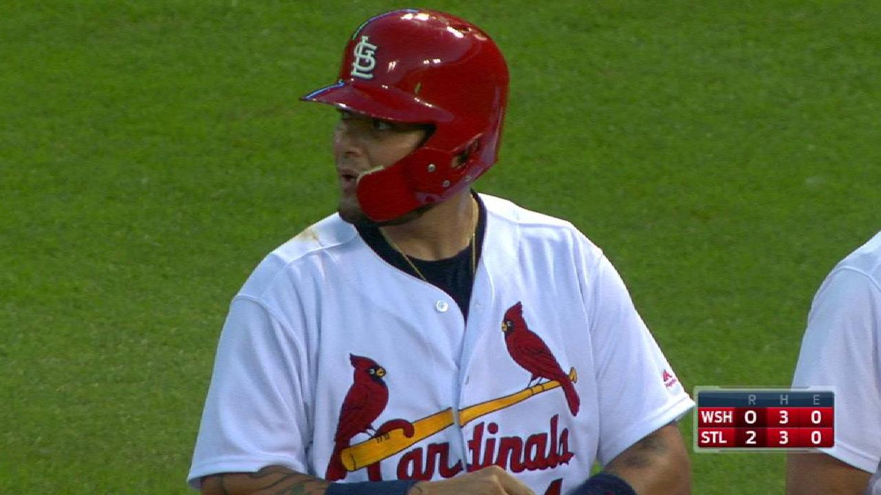 Molina, Leake comandan a Cardenales en triunfo sobre Nacionales