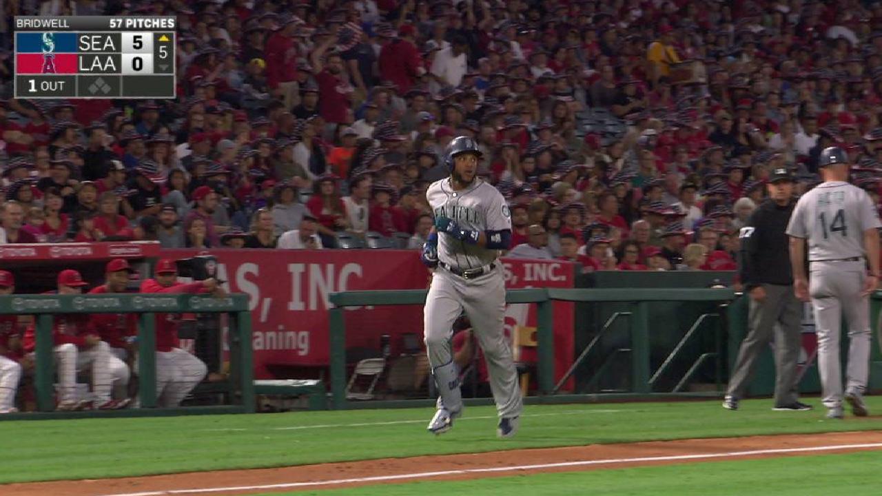 Robinson Canó pega dos HR para guiar triunfo de Marineros sobre Angelinos