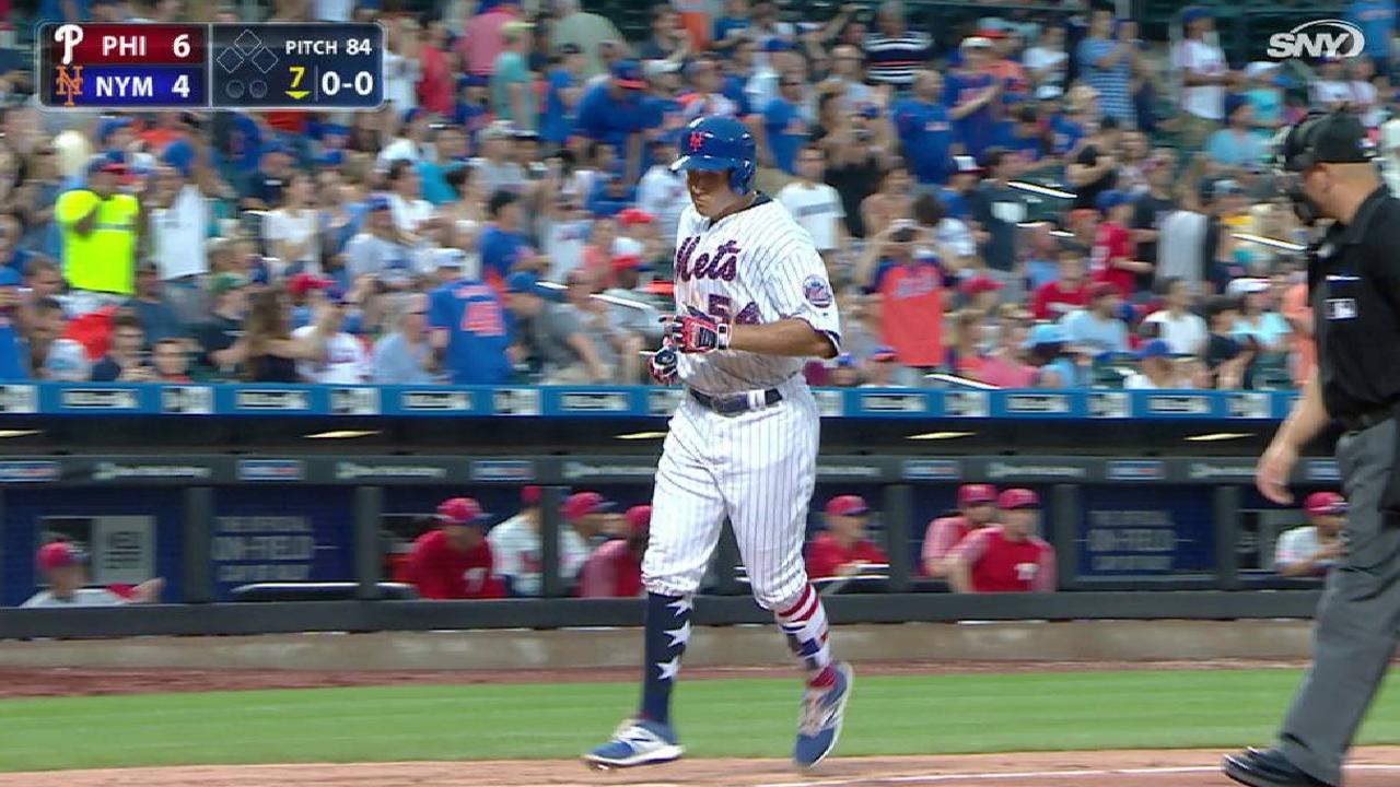 Rivera's solo home run