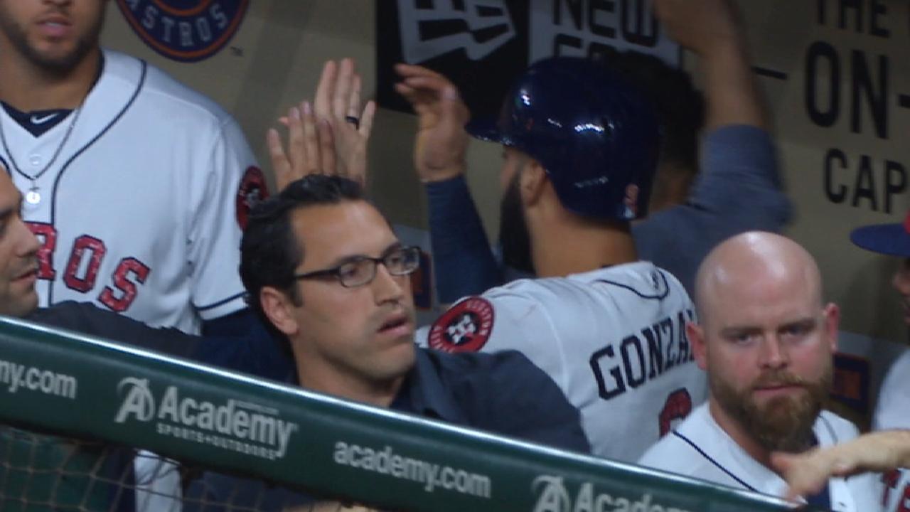 Yuli Gurriel se creció ante Aroldis Chapman, su amigo y compatriota
