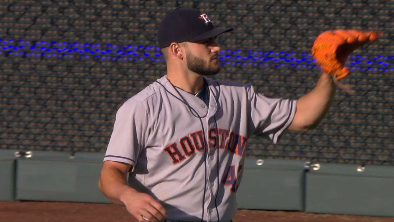 McCullers takes no-no into 7th