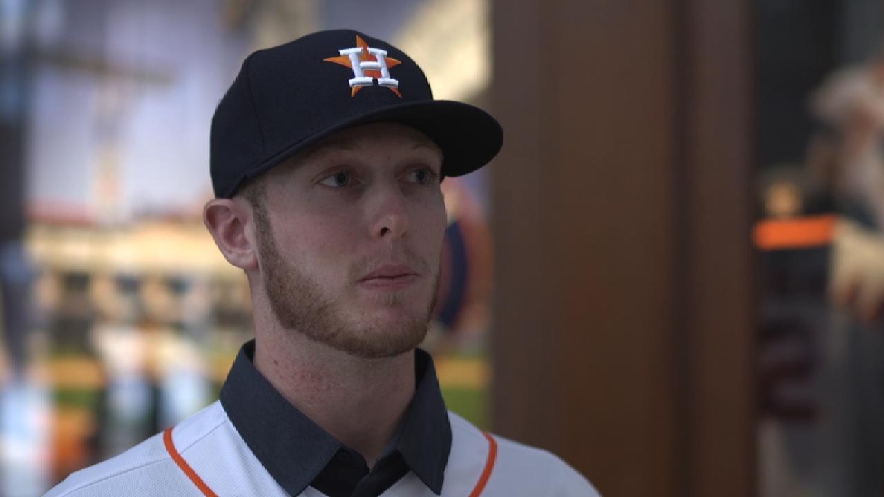 Astros sign first-rounder Bukauskas
