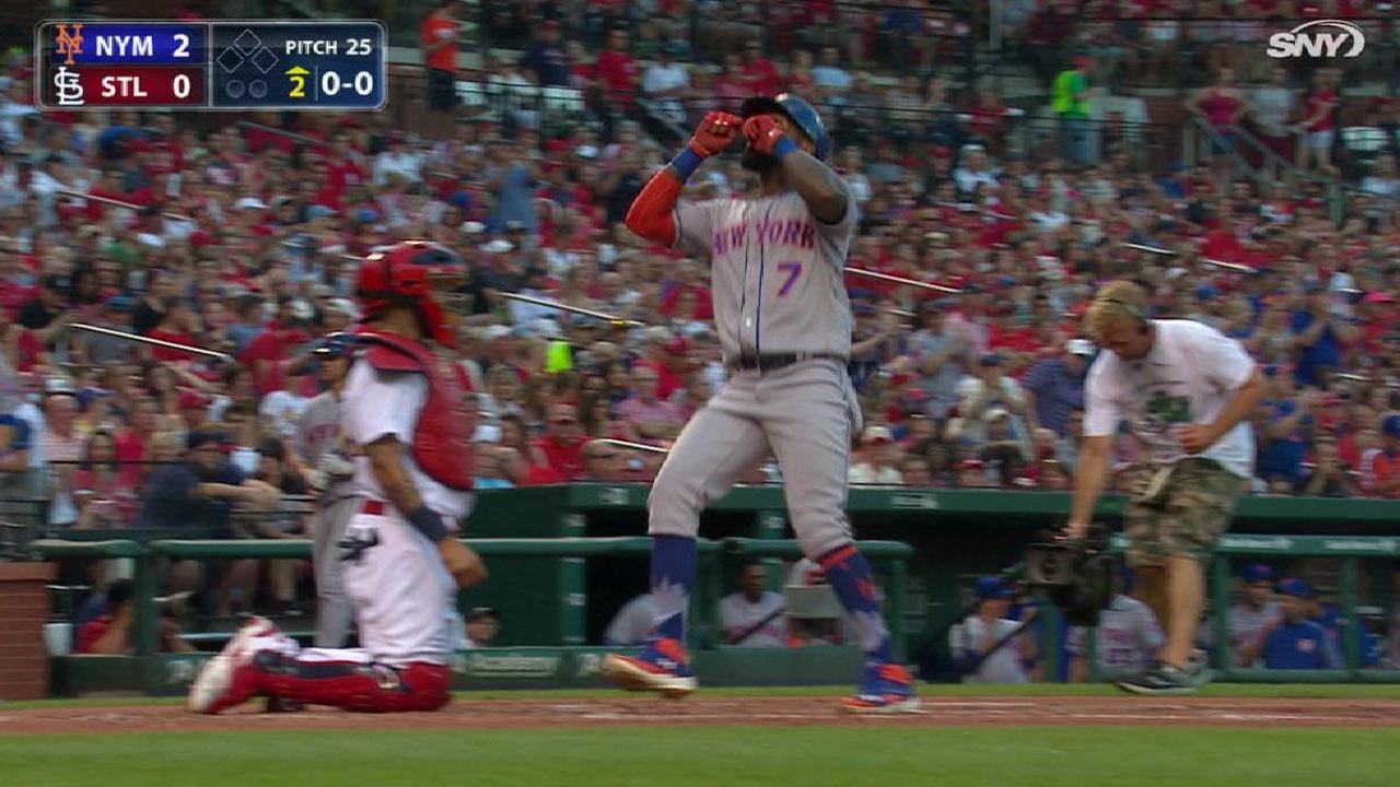 Reyes' line-drive homer