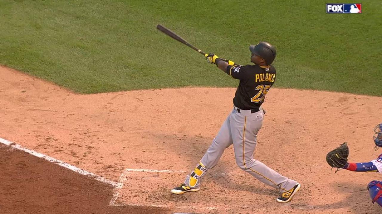 Piratas vencen a los Cachorros con el impulso de Nova y Polanco