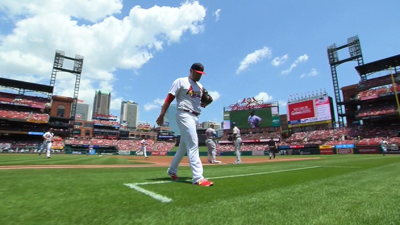 Lynn's seven scoreless innings