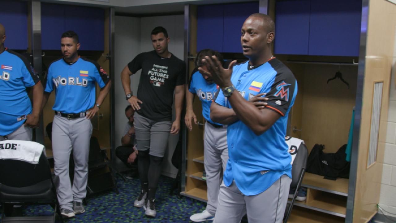 Con Liván y Rentería, se recordó la gloria de los Marlins de hace 20 años